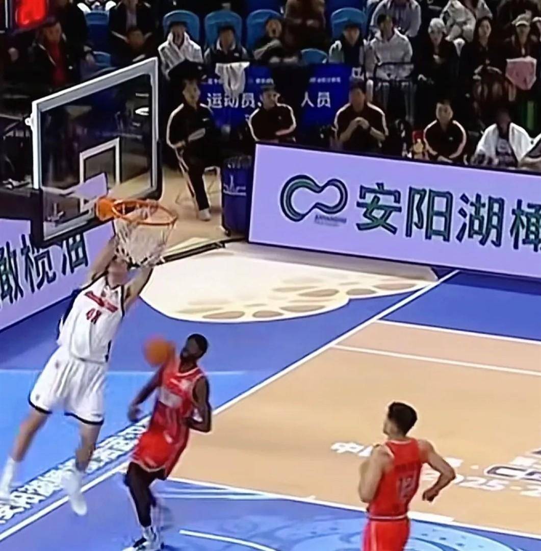 lol-拉齐奥迎NBA季后赛关键赛，赛前远射贴柱，球迷炸锅，球队文化再被提及(拉齐奥吧百度贴吧)