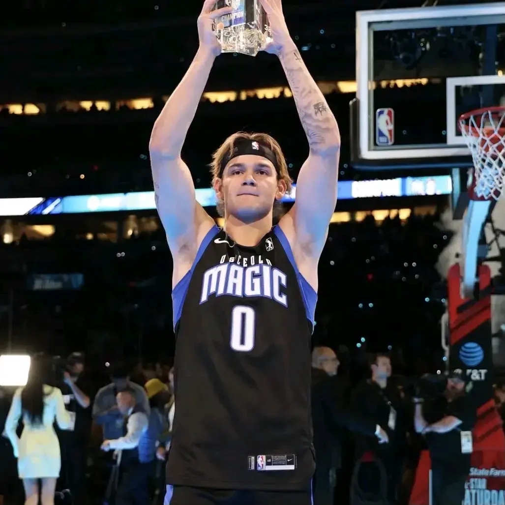 英雄联盟-关于赛前奥兰多魔术备战NBA季后赛，防线松动细节曝光，媒体盛赞，轮换策略成焦点的信息